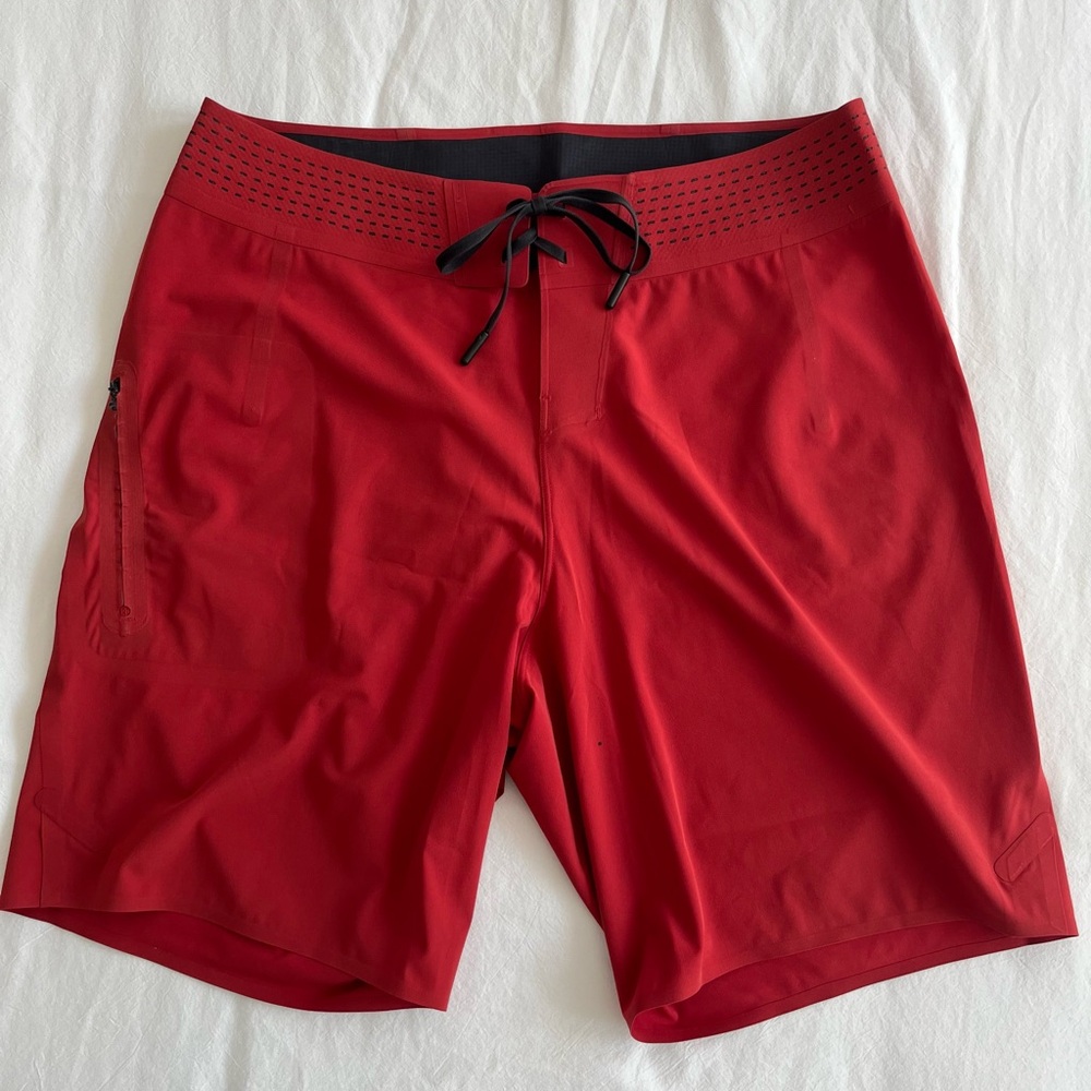 Men’s Lululemon Current State Boardshorts